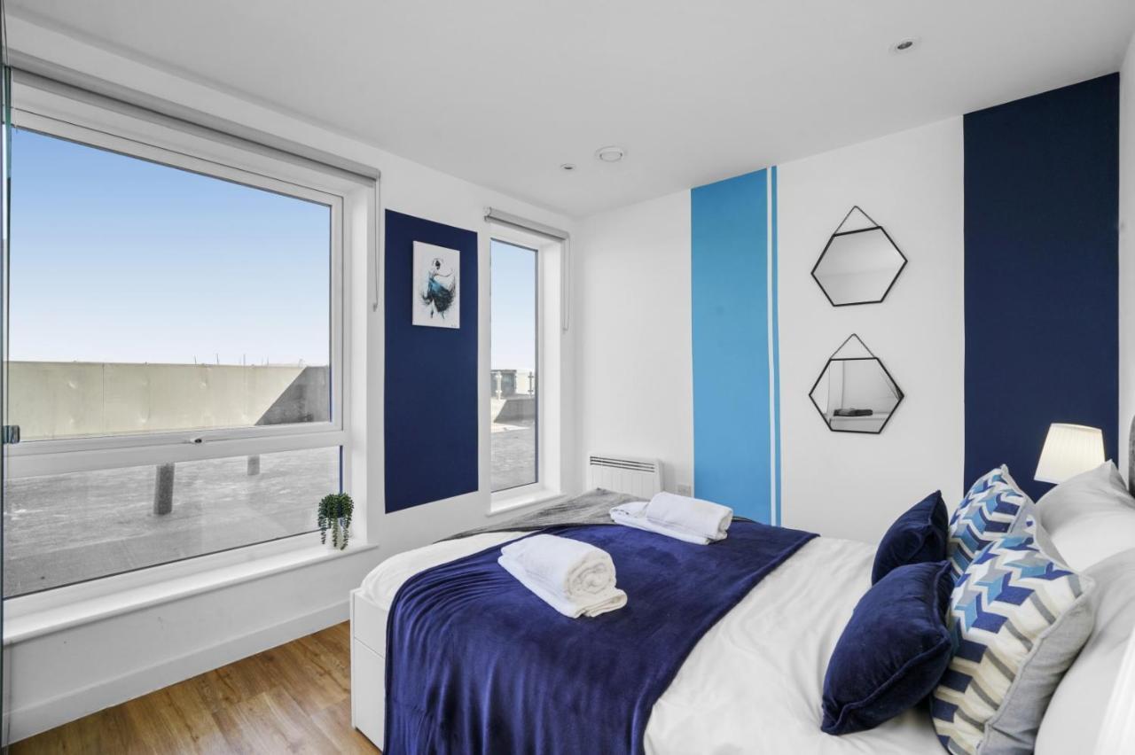 Stunning City Centre Penthouse - Sleeps 10 - Parking แมนเชสเตอร์ ภายนอก รูปภาพ